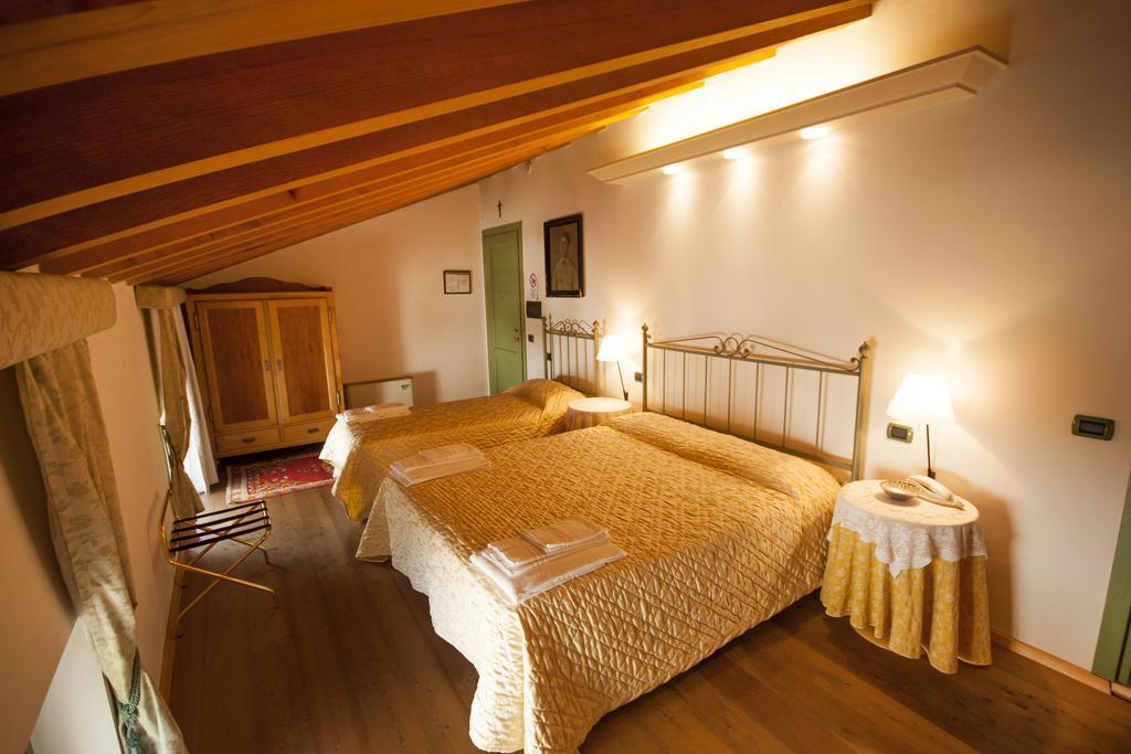Villa Vecelli Cavriani Mozzecane Extérieur photo